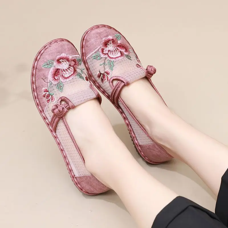 Old Beijing Cloth Shoes Women's Mesh Breathable Ethnic Style Shoes Middle-aged and Elderly Soft Sole Ultra-light Non-slip Summer Women's Shoes - Image 5