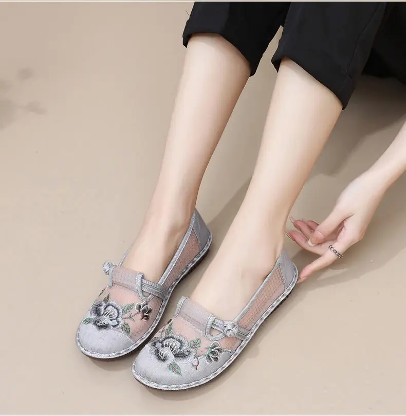 Old Beijing Cloth Shoes Women's Mesh Breathable Ethnic Style Shoes Middle-aged and Elderly Soft Sole Ultra-light Non-slip Summer Women's Shoes — feature 22