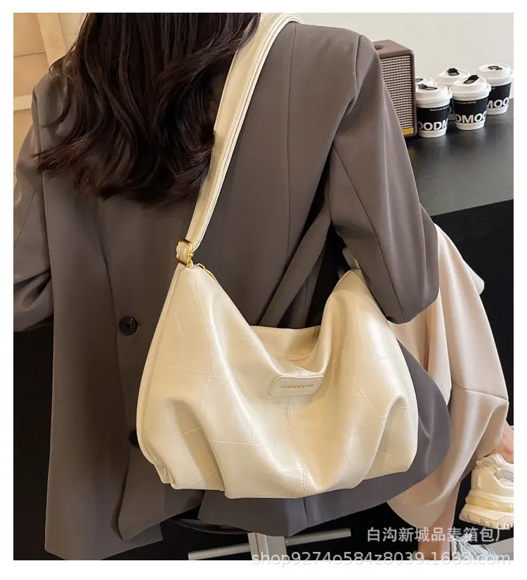 Women's Pink Soft Sided Shoulder Bag 2026 — feature 1
