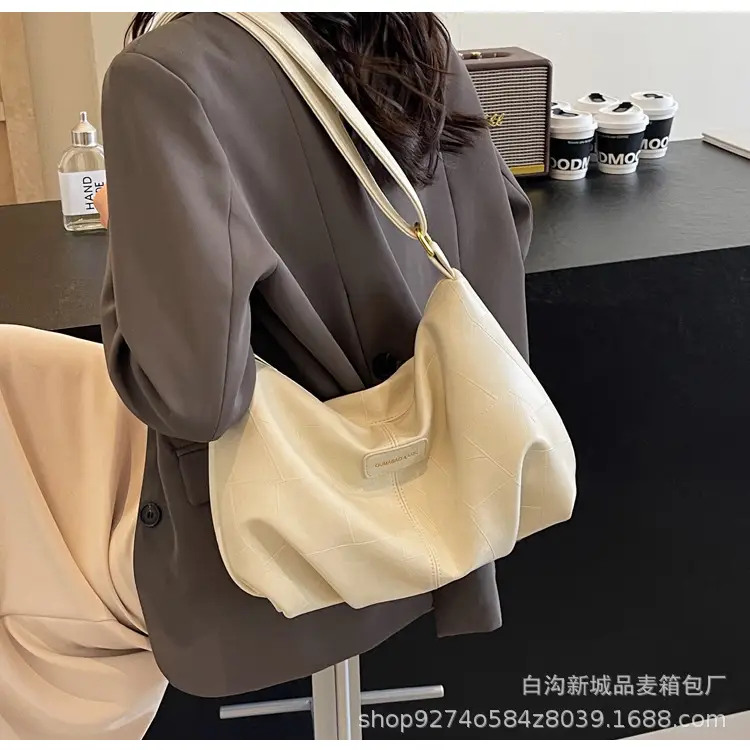 Women's Pink Soft Sided Shoulder Bag 2026 — feature 14