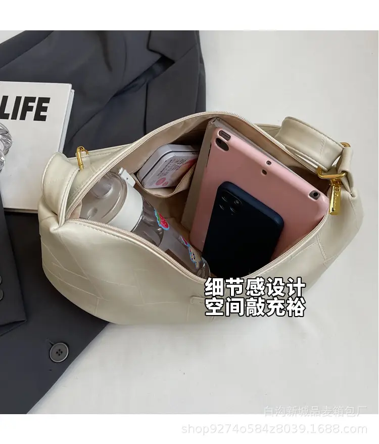 Women's Pink Soft Sided Shoulder Bag 2026 — feature 7