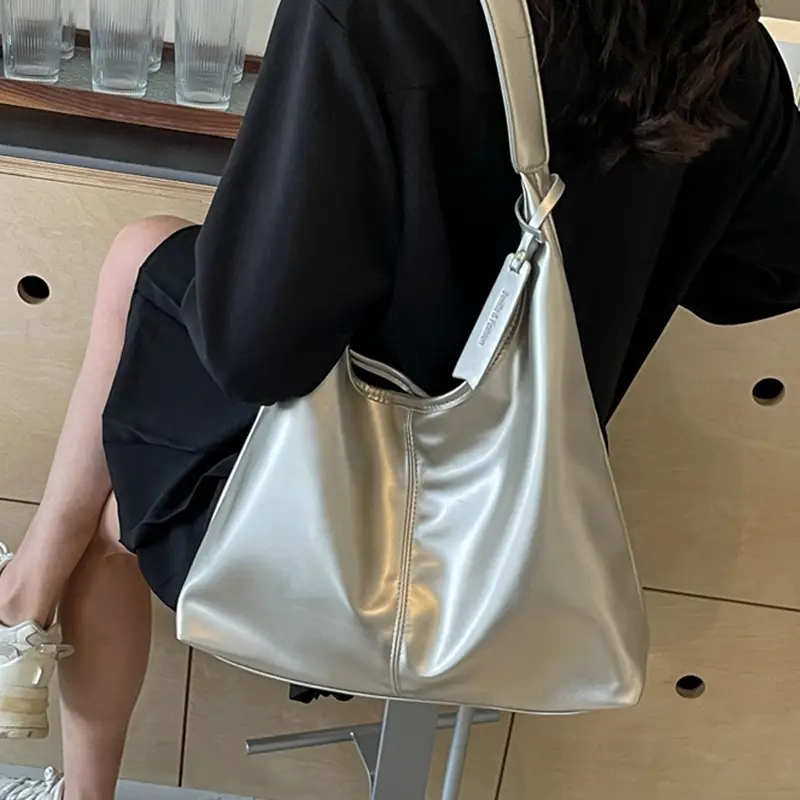 Silver Metallic Shoulder Bag for Women 2024 - Image 8