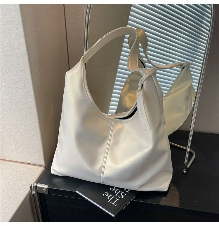 Silver Metallic Shoulder Bag for Women 2024 — feature 16