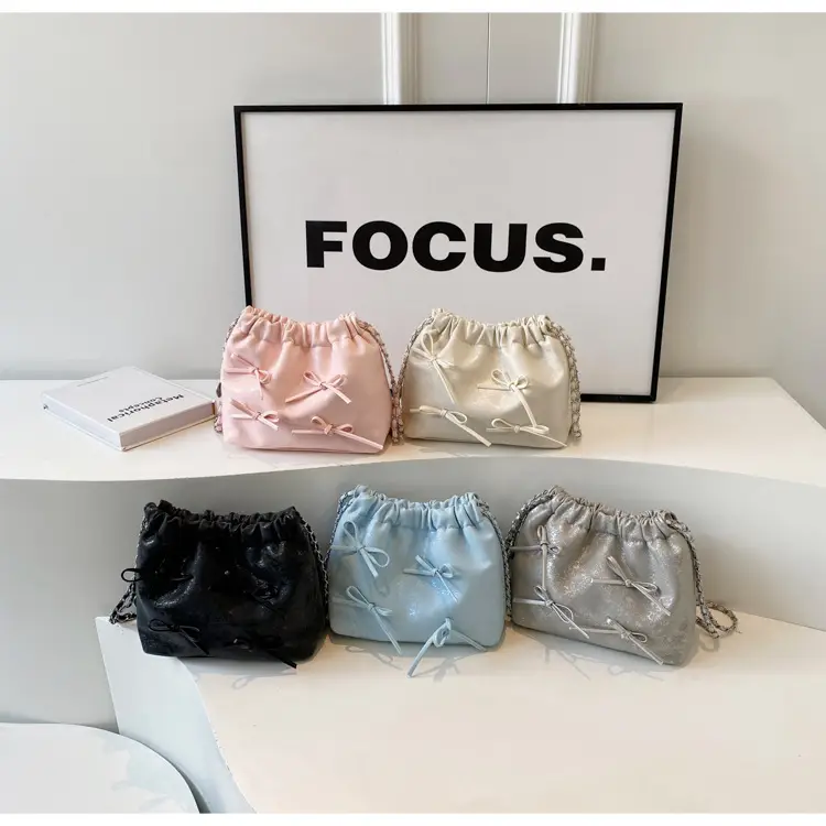 Black Chain Bow PU Shoulder Bag for Women — feature 13
