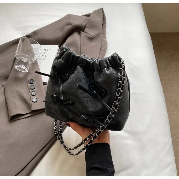 Black Chain Bow PU Shoulder Bag for Women — feature 15
