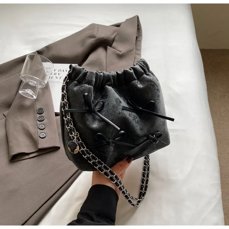 Black Chain Bow PU Shoulder Bag for Women — feature 16