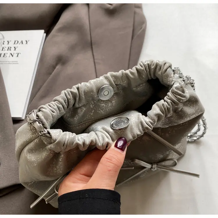 Black Chain Bow PU Shoulder Bag for Women — feature 22