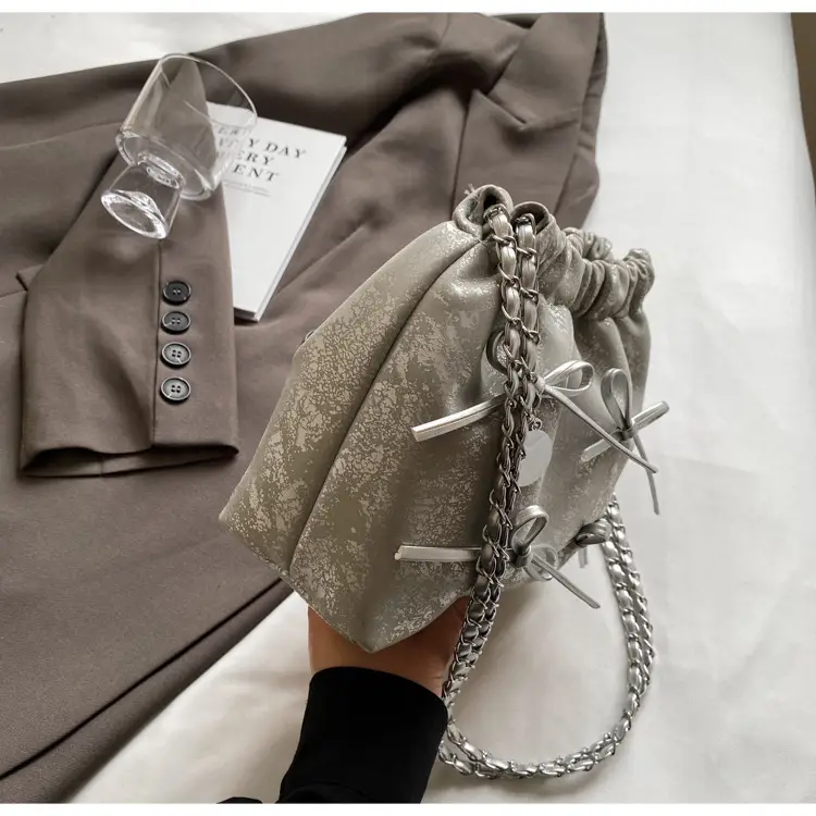 Black Chain Bow PU Shoulder Bag for Women — feature 23