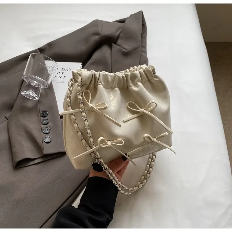 Black Chain Bow PU Shoulder Bag for Women — feature 37