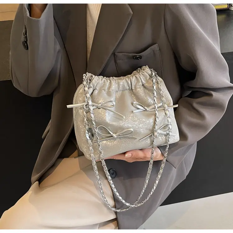 Black Chain Bow PU Shoulder Bag for Women — feature 40