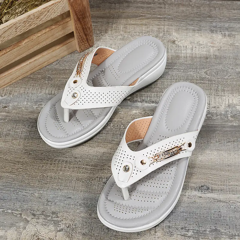 Amazon 2023 Flip-Flops Women Outfit Wish Beach Sandals and Slippers Summer Cross-Border Casual plus size Women Slippers - Image 7