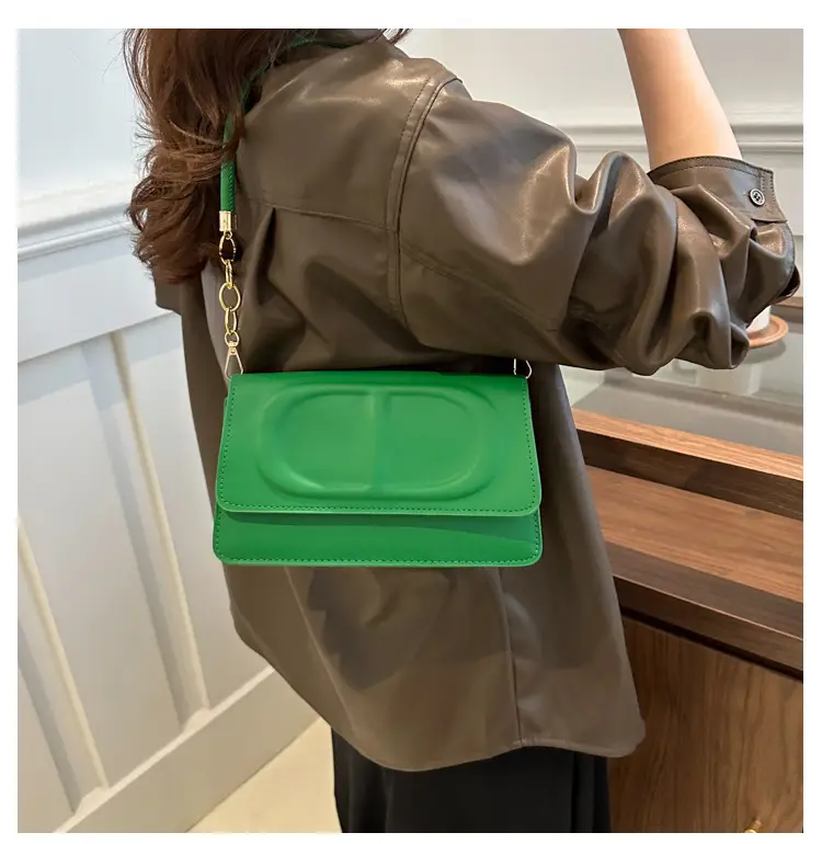Western Style Pressure Shell Shoulder Bag for Women — feature 15