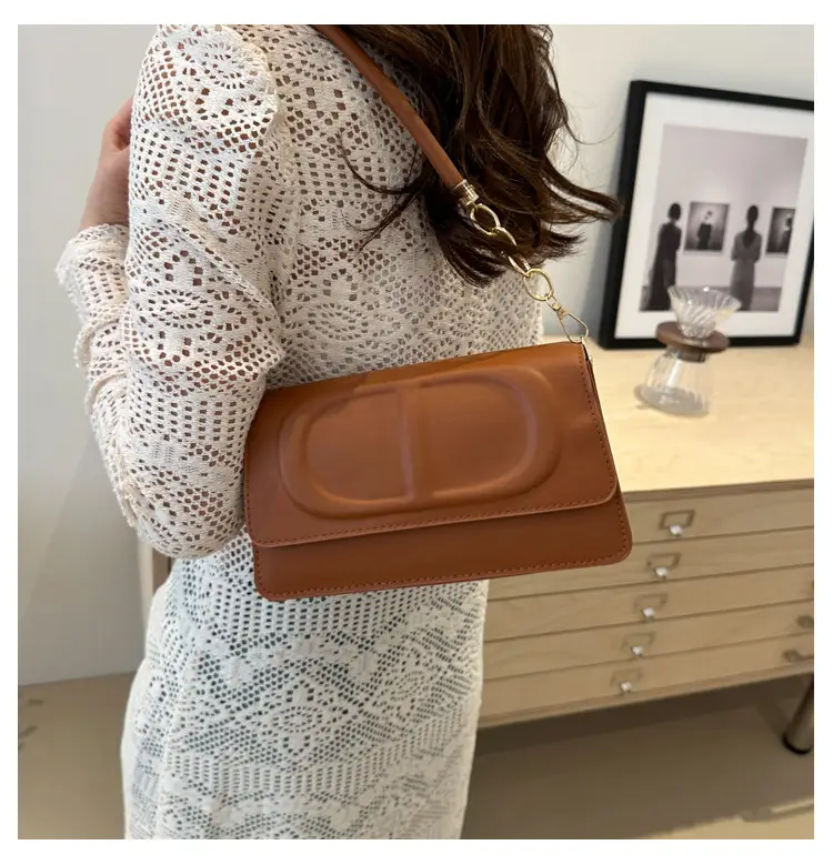 Western Style Pressure Shell Shoulder Bag for Women — feature 20