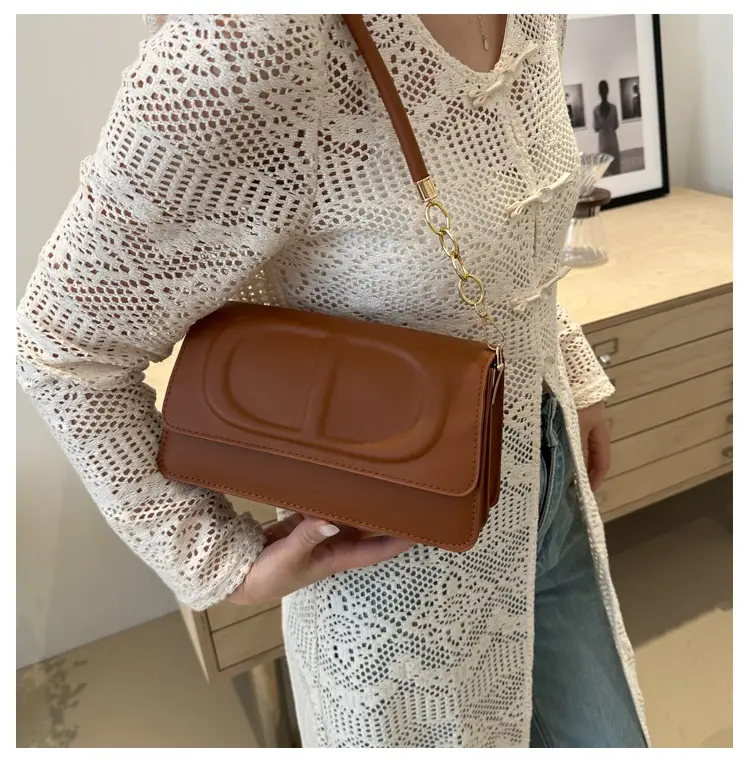 Western Style Pressure Shell Shoulder Bag for Women — feature 22