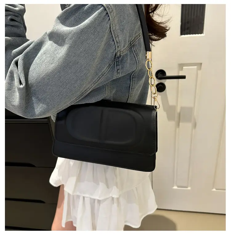 Western Style Pressure Shell Shoulder Bag for Women — feature 24
