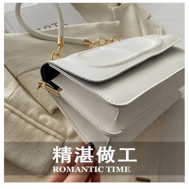 Western Style Pressure Shell Shoulder Bag for Women — feature 8
