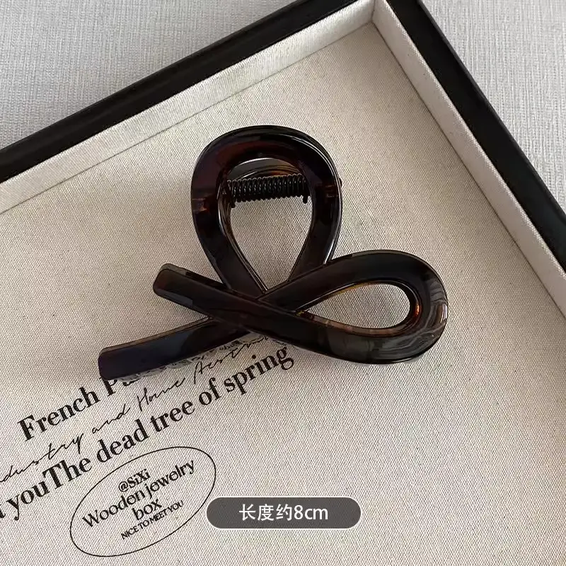 Niche Design Half Hair Grip Clip for Women 8cm - Image 4