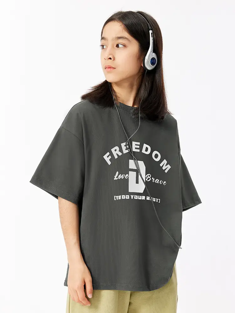 Free Freedom Print T-Shirt for Girls Boys Large