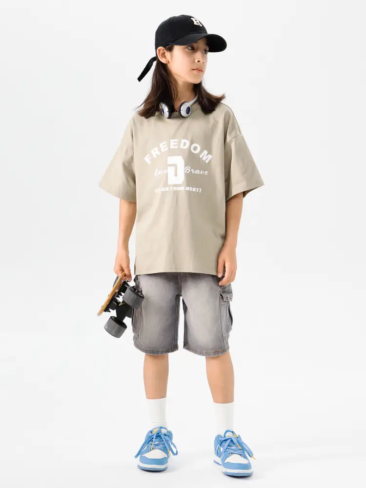 Free Freedom Print T-Shirt for Girls Boys Large