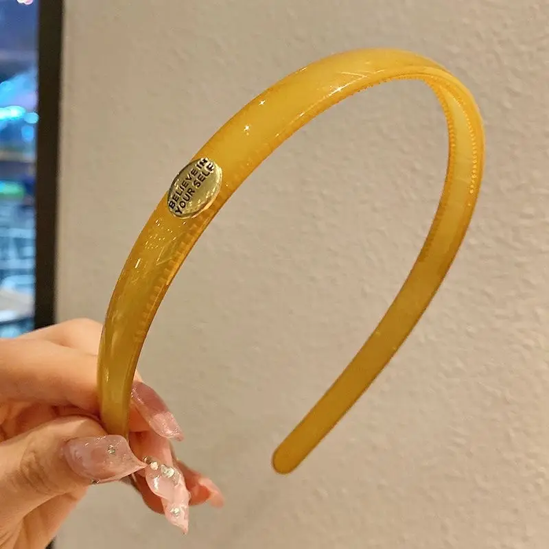 Acrylic Hairpin with Teeth for Women - Image 4