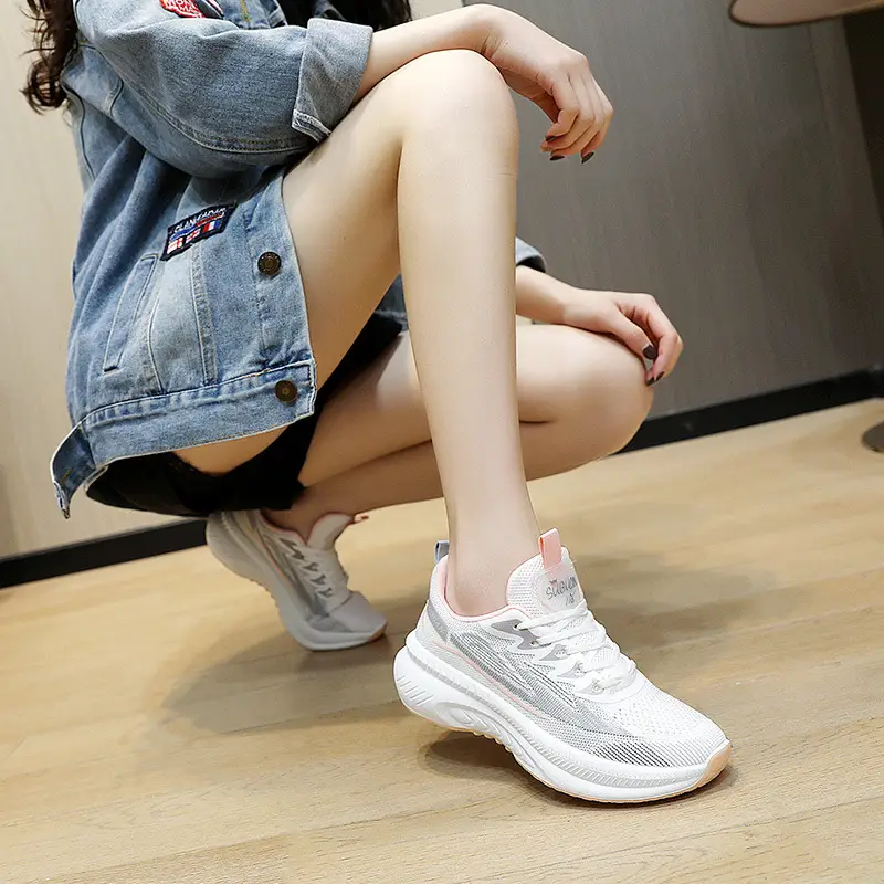 Foreign Trade Wholesale Women's Shoes, Fashionable Autumn Style Fly-Knit Shoes, Thick-Soled Height-Increasing Simple Breathable Women's Sports Shoes