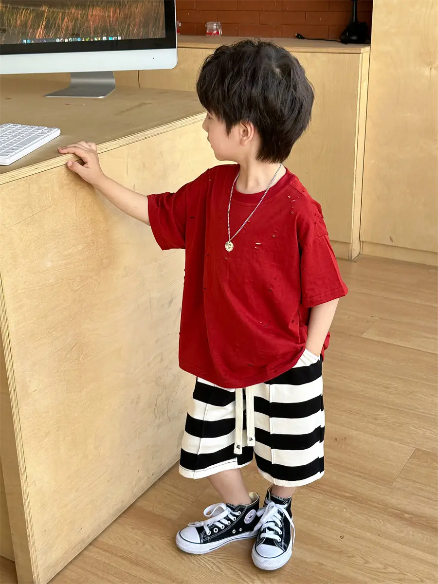 Boys T-Shirt Summer Korean Style Kids Ripped Top 2025 — feature 31