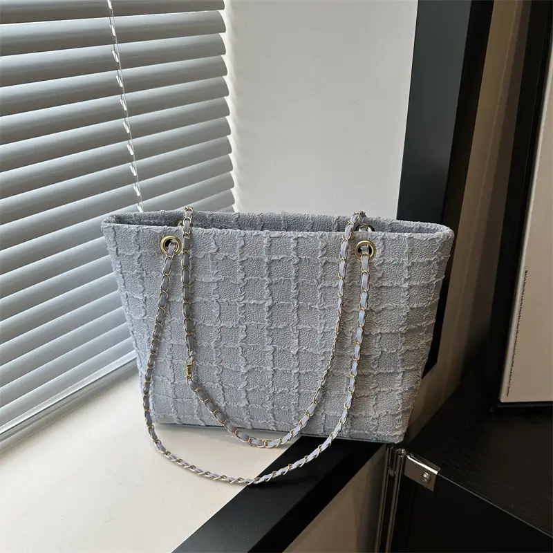 Women's Chain Shoulder Bag Large Capacity 2024 Spring Summer - Image 7