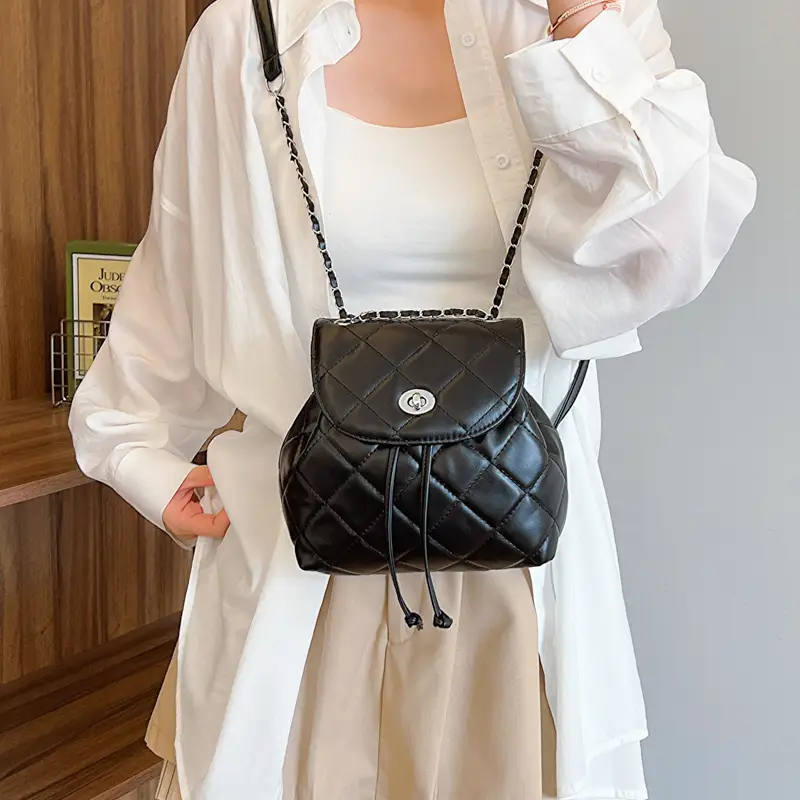 Korean Style Rhombic Chain Shoulder Bag 2024 - Image 6