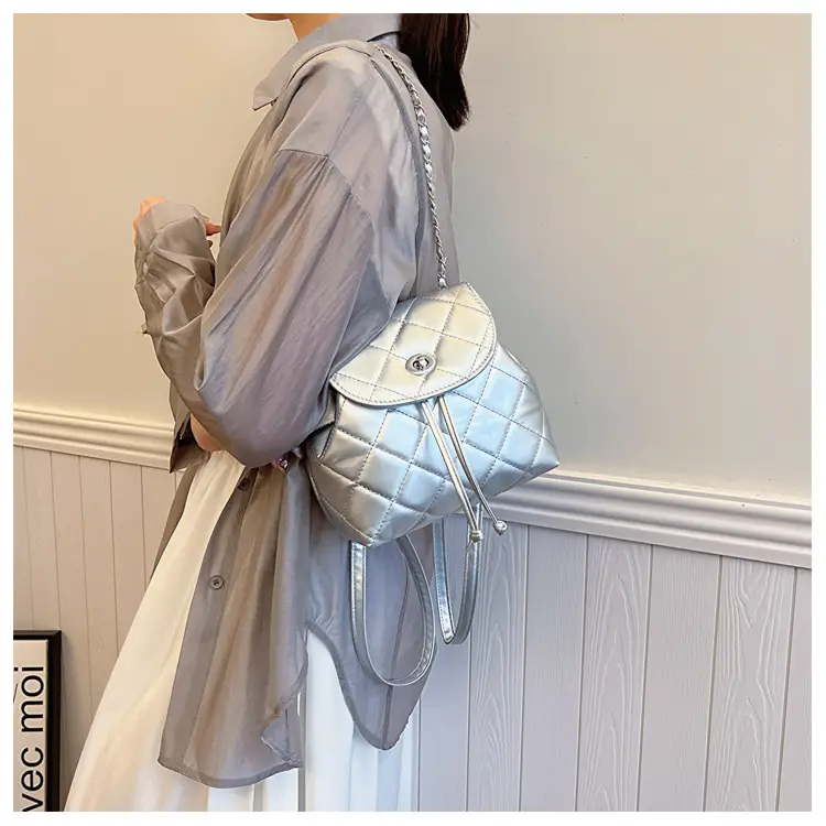 Korean Style Rhombic Chain Shoulder Bag 2024 — feature 15