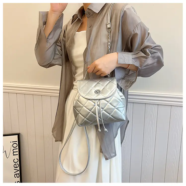 Korean Style Rhombic Chain Shoulder Bag 2024 — feature 16