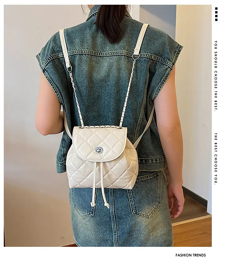 Korean Style Rhombic Chain Shoulder Bag 2024 — feature 2