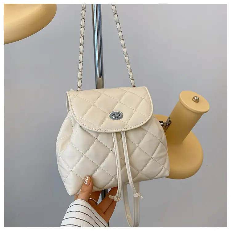 Korean Style Rhombic Chain Shoulder Bag 2024 — feature 26