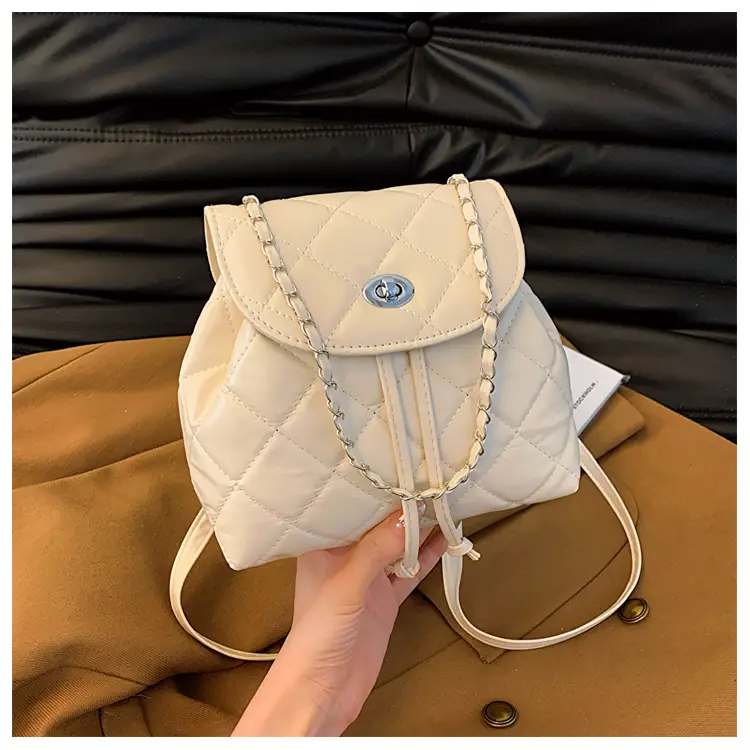 Korean Style Rhombic Chain Shoulder Bag 2024 - Image 4