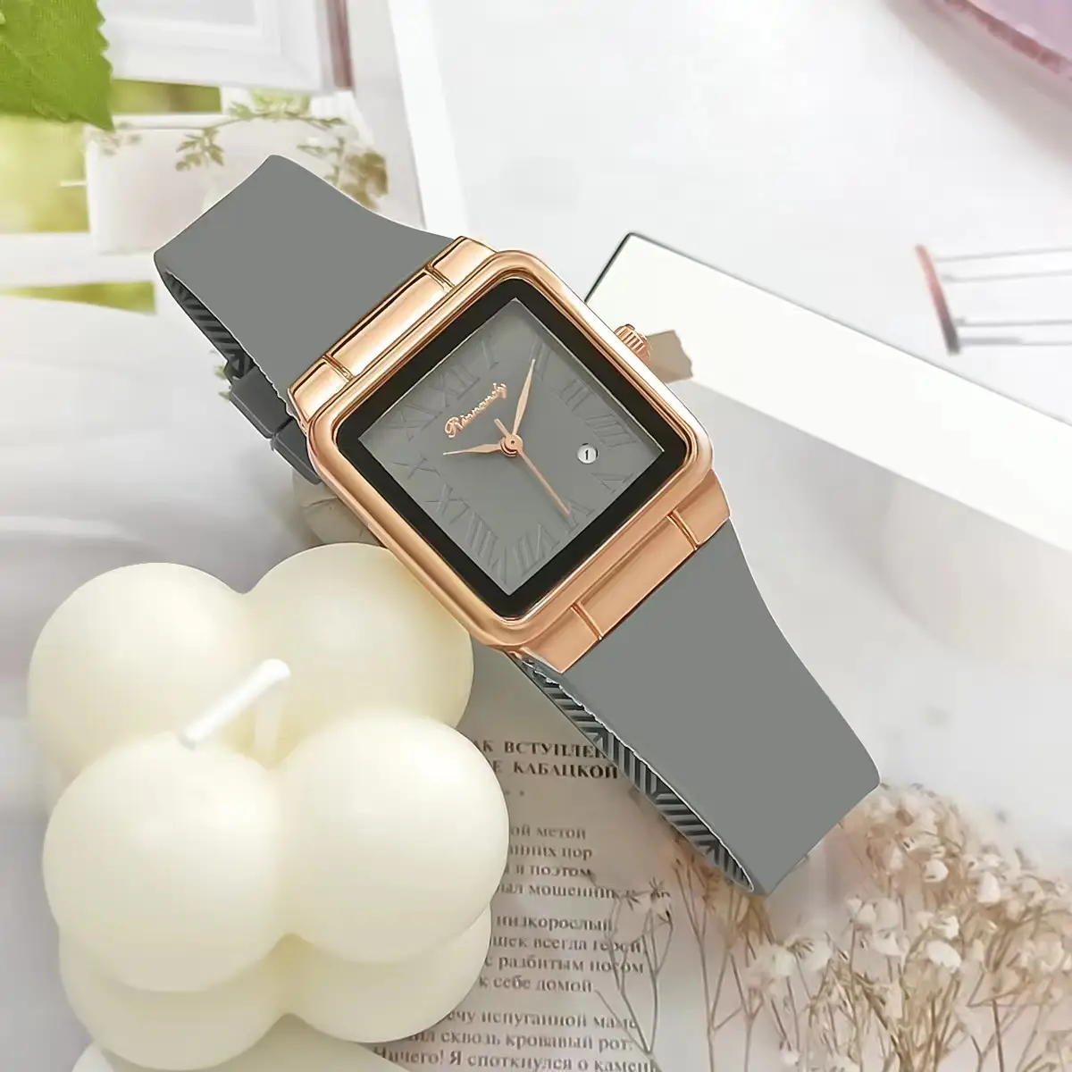 Ladies Silicone Belt Quartz Watch with Rose Gold Case — feature 8