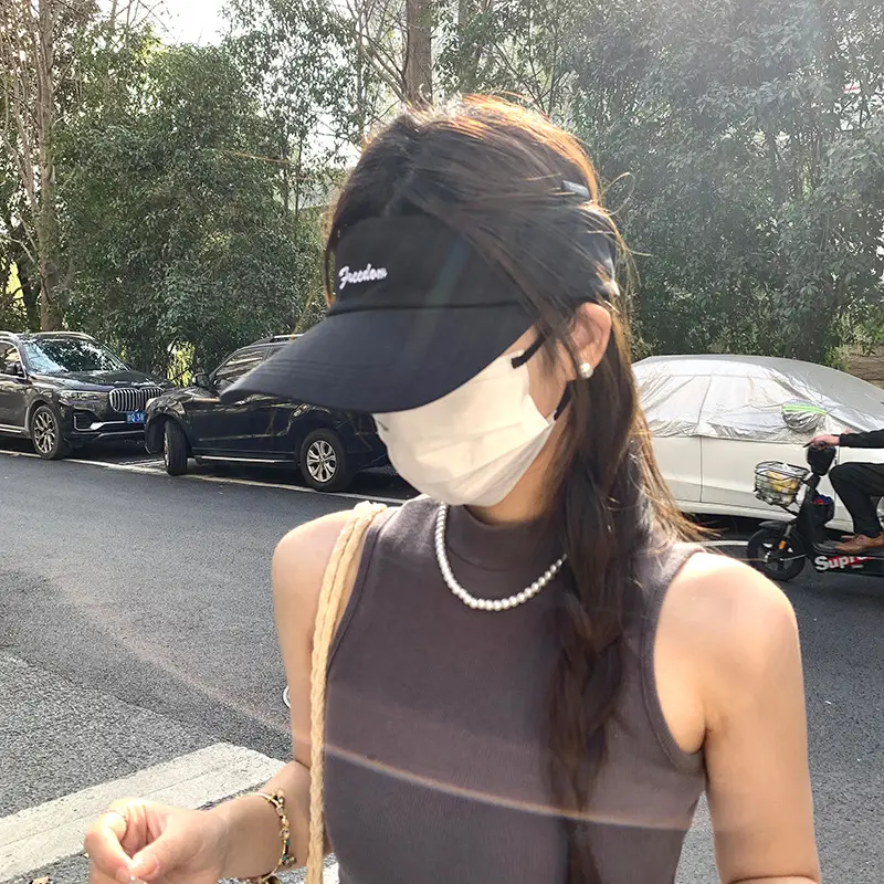 Women's White UV Visor Cap Set with Adjustable Strap - Image 7