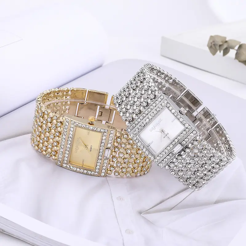Luxury Full Rhinestone Quartz Watch for Women — feature 3