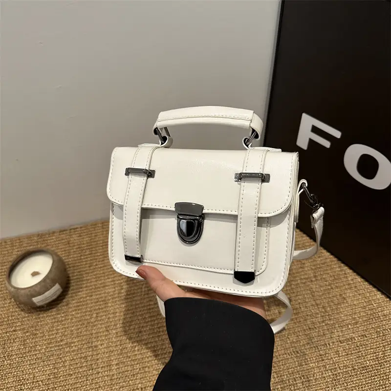 White British Style Crossbody Bag for Women 2025