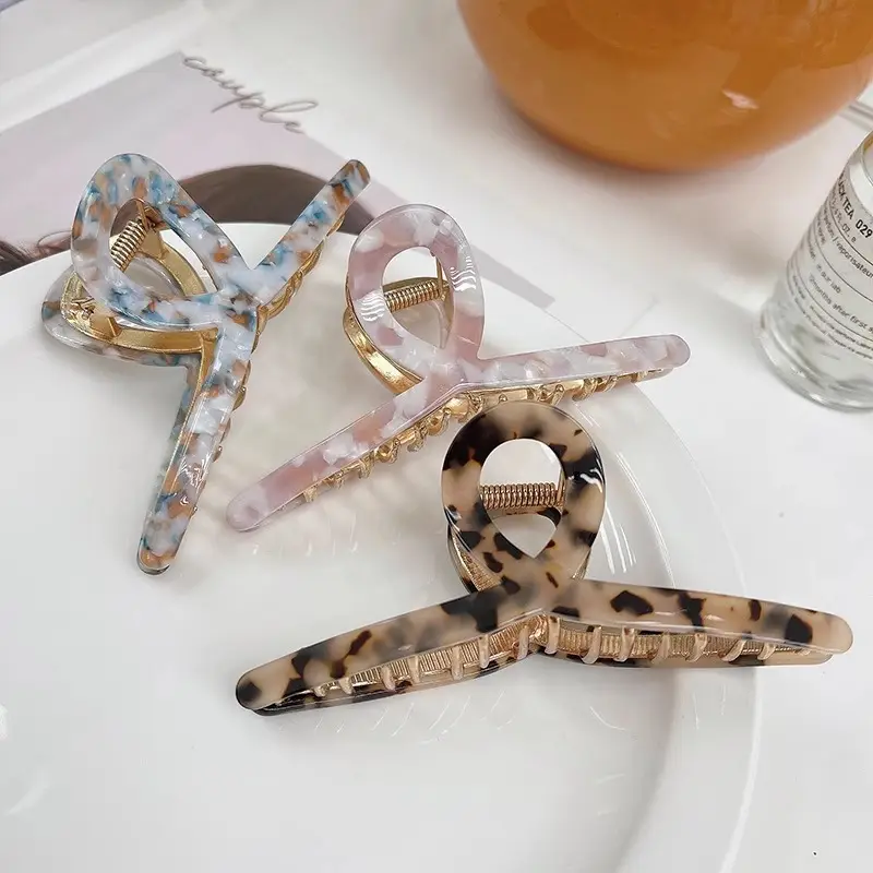 High Quality Large Cross Hairpin for Women Summer 2024 — feature 3