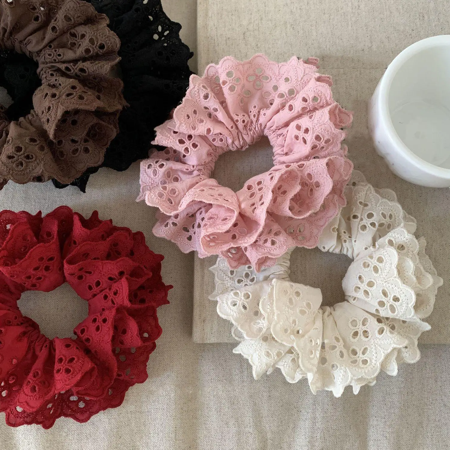 Lace Hair Tie with French Vintage Design — feature 9
