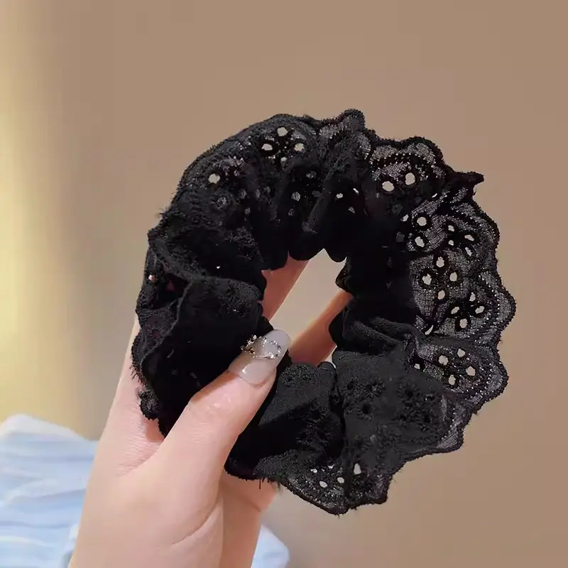 Lace Hair Tie with French Vintage Design - Image 4