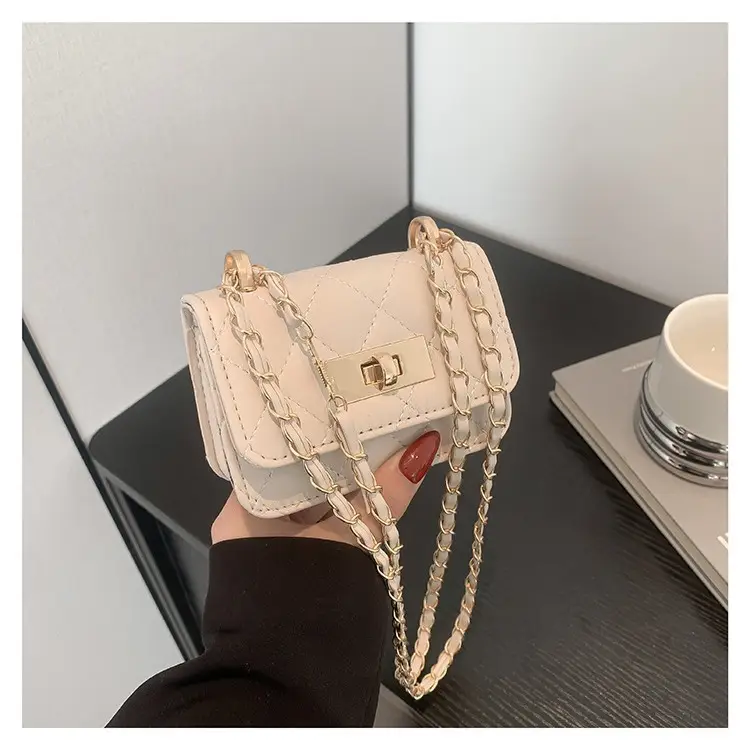 Women's Mini Rhomboid Chain Shoulder Bag White - Image 7