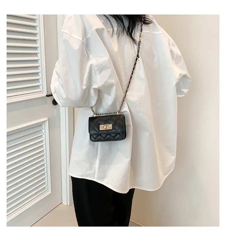 Women's Mini Rhomboid Chain Shoulder Bag White — feature 16