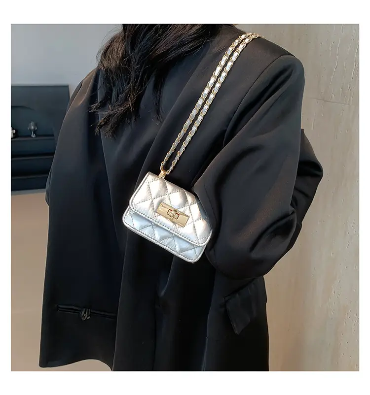 Women's Mini Rhomboid Chain Shoulder Bag White — feature 21