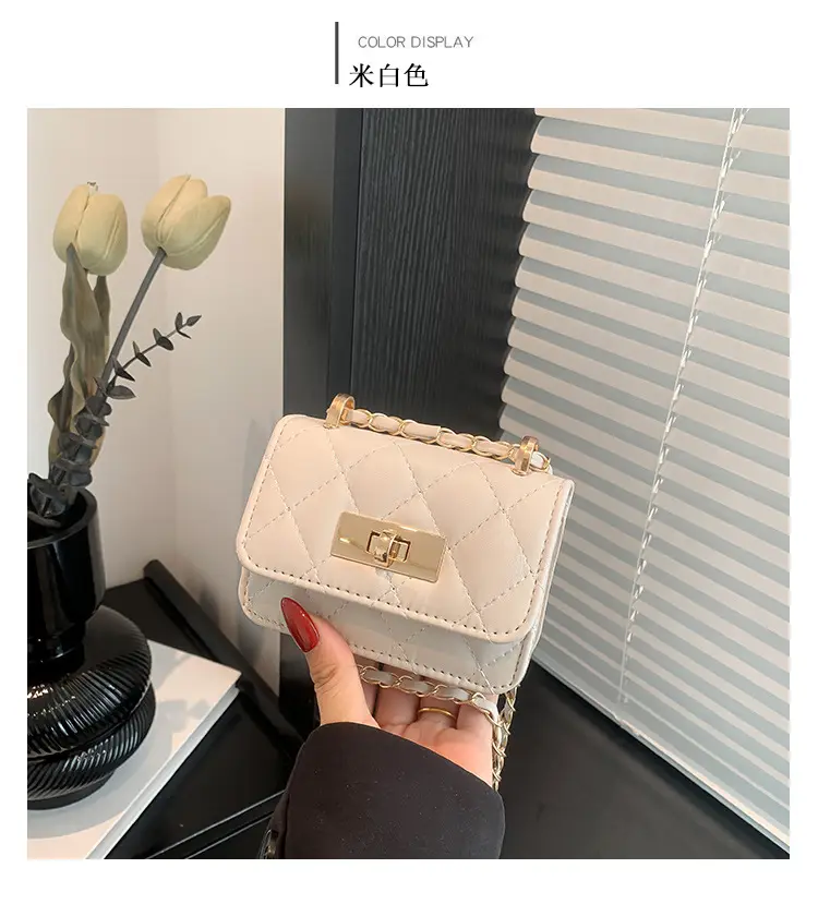 Women's Mini Rhomboid Chain Shoulder Bag White — feature 28