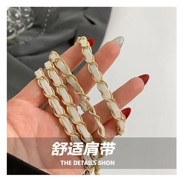 Women's Mini Rhomboid Chain Shoulder Bag White — feature 5