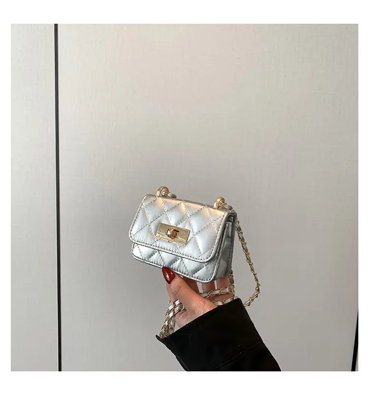 Women's Mini Rhomboid Chain Shoulder Bag White - Image 4