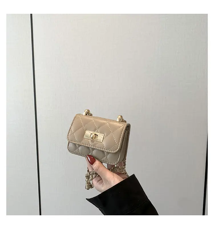 Women's Mini Rhomboid Chain Shoulder Bag White - Image 5
