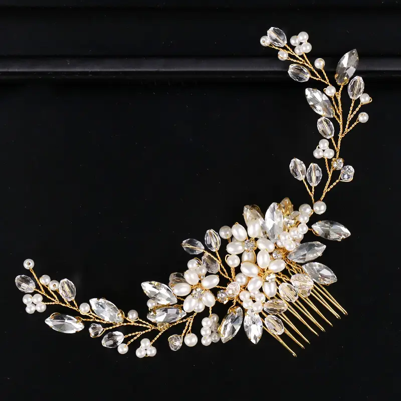 Pearl & Crystal Hair Comb for Bridal Makeup - Image 2