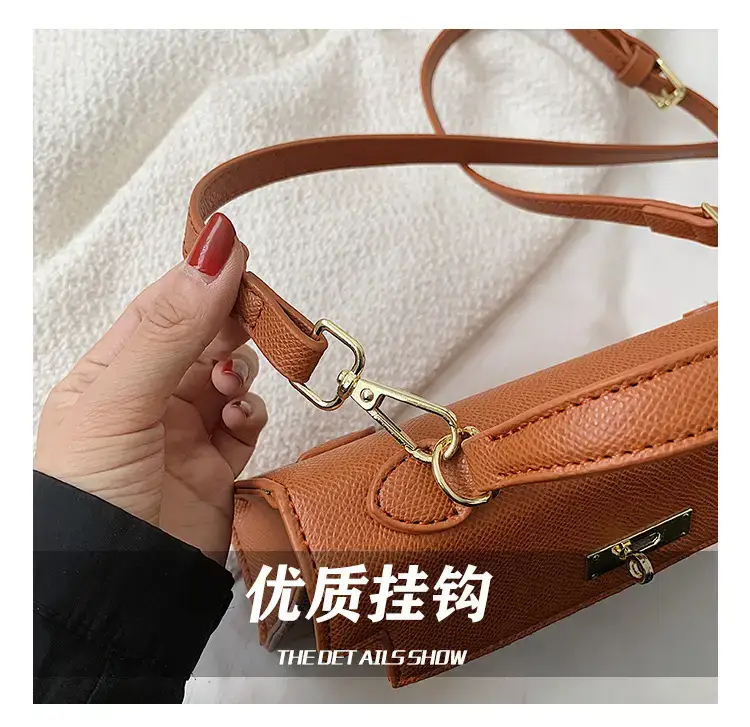 Women's Beige Leather Shoulder Bag with Gold Plated Hardware — feature 14