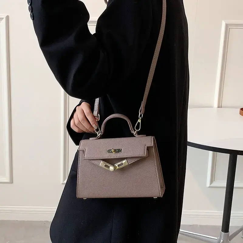 Women's Beige Leather Shoulder Bag with Gold Plated Hardware — feature 24